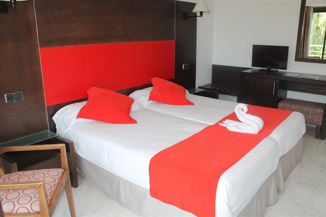 Bahia De Alcudia Hotel & Spa Port de Alcudia  ภายนอก รูปภาพ