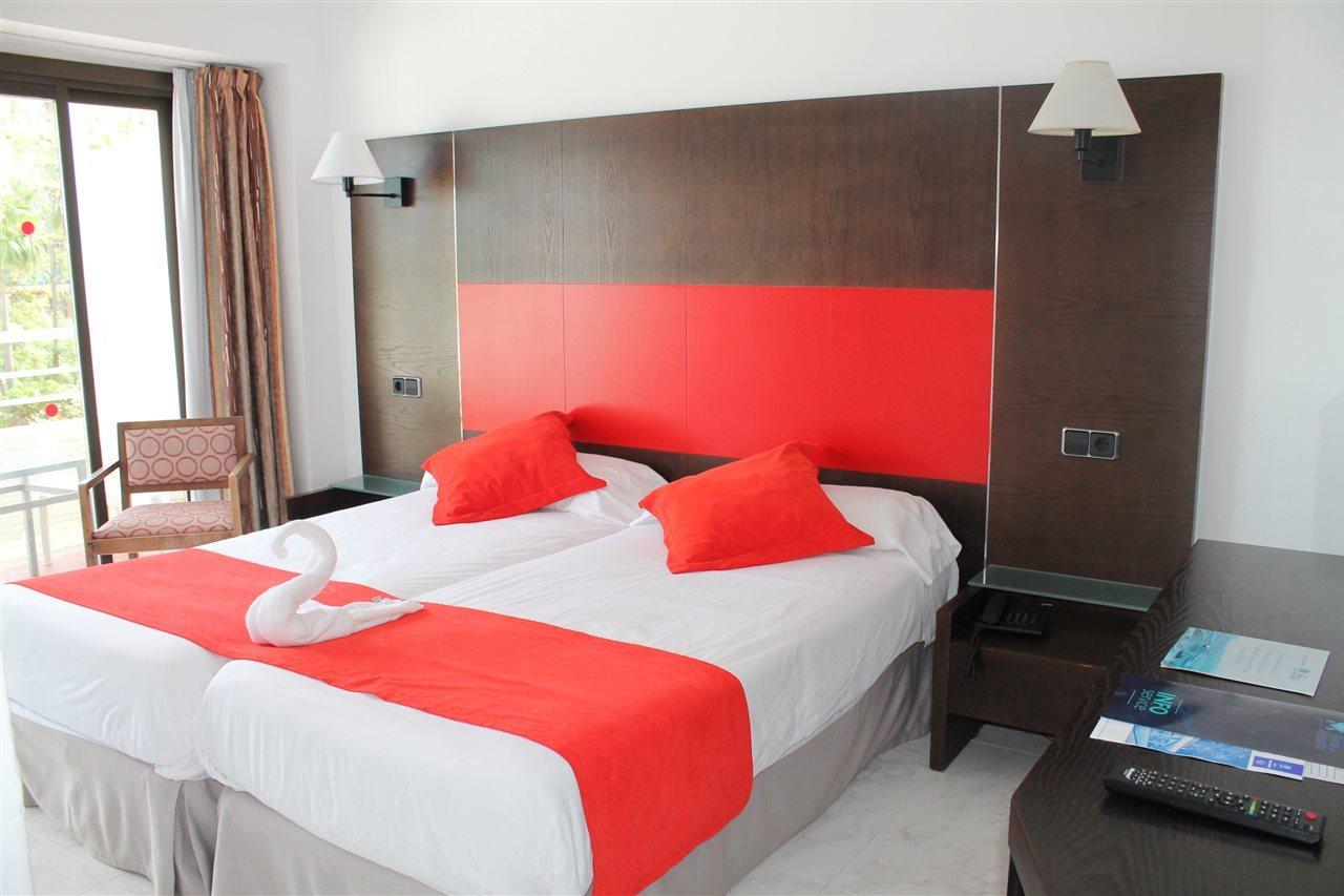 Bahia De Alcudia Hotel & Spa Port de Alcudia  ภายนอก รูปภาพ