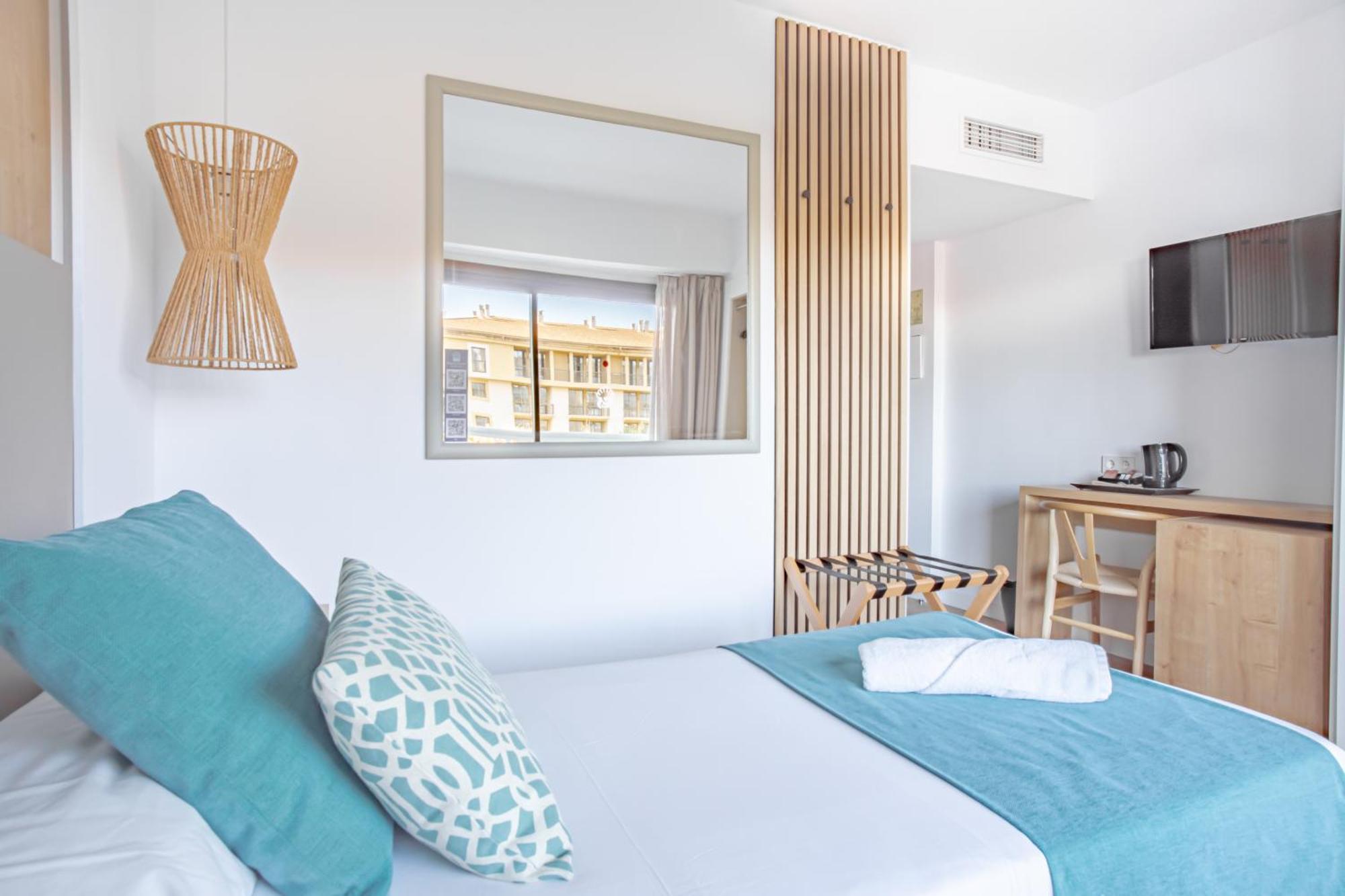 Bahia De Alcudia Hotel & Spa Port de Alcudia  ภายนอก รูปภาพ